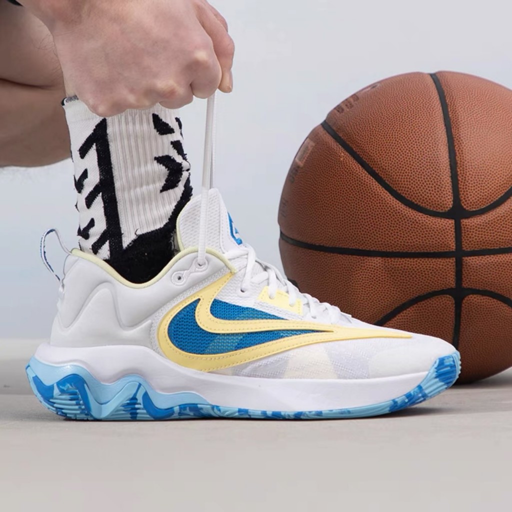 antetokounmpo shoes 3