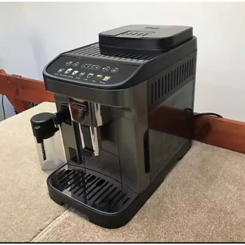 BRAND NEW De'Longhi Magnifica Evo Bean to Cup Coffee Machine | Shopee ...