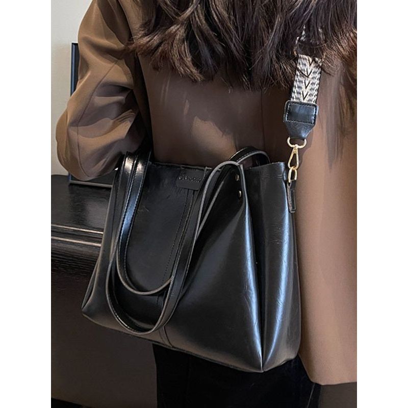 TAVIMART  -  Large Capacity Bag for Women Autumn Winter New Style Soft Leather Retro Commuting Shoulder Crossbody Bags