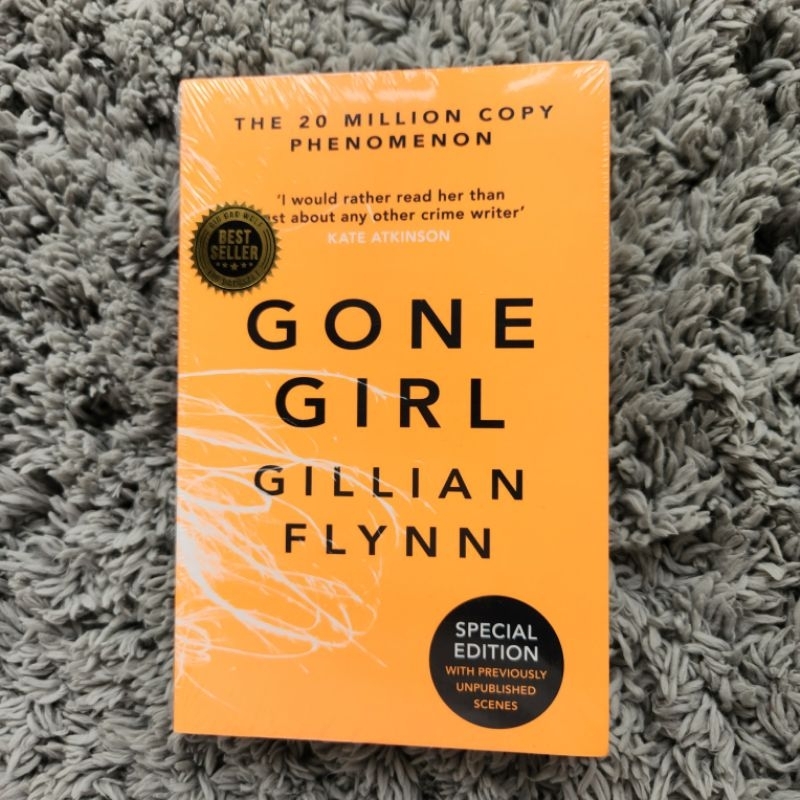 Gone Girl / Sharp Objects by Gillian Flynn books for sale Shopee