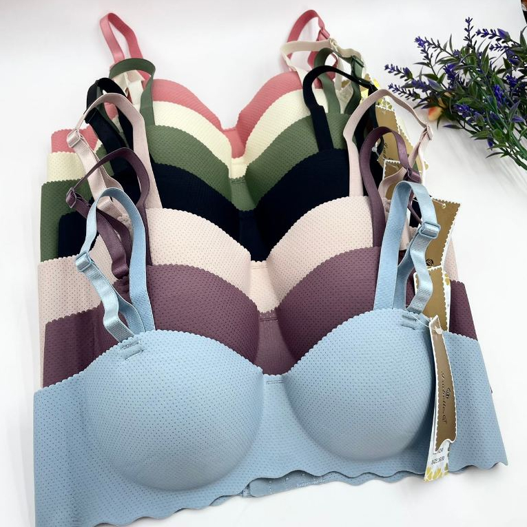 IsabelleQ. Seamless Cup A Non Wire Bra with Hand Design in Inner Cup # ...