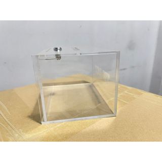 Tip Box Acrylic Tip Box with lock 6x4x4 inches comes with two keys ...