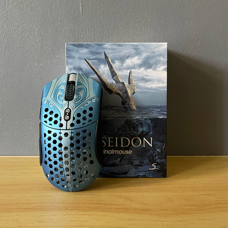 Finalmouse Starlight-12 SL12 Poseidon Gaming Mouse - Small | Shopee ...