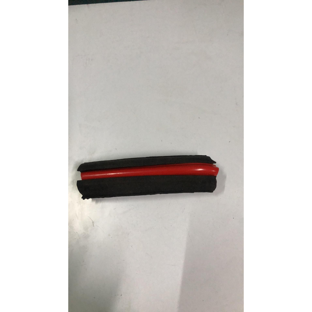 WINDSHIELD ( 1 INCH) RUBBER WITH LOCK FOR OWNER JEEP OR TRICYCLE ...