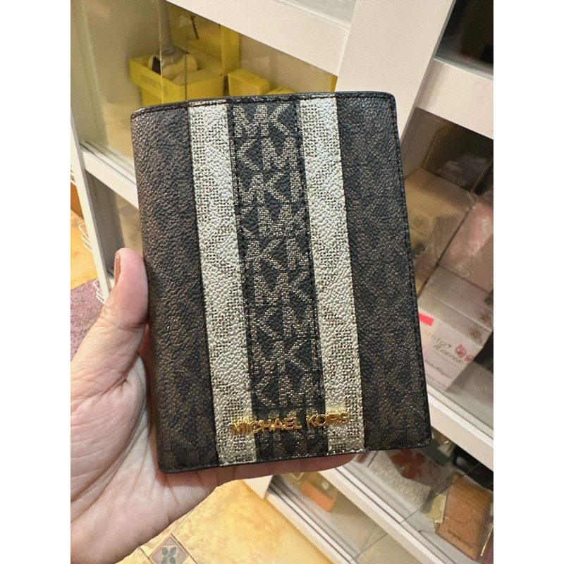 Original Michael Kors Passport Wallet Shopee Philippines