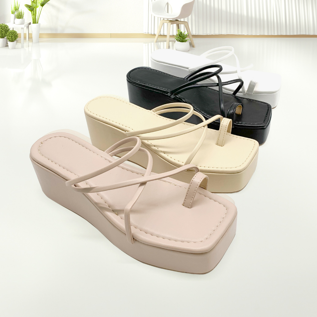 R&A881 2.5-Inch Square Toe with Toe Loop & Triple Vamp Straps in ...