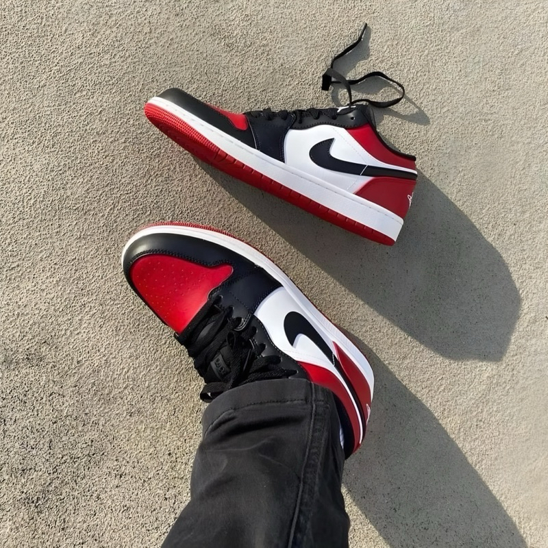 Air Jordan 1 Low Bred Toe Original