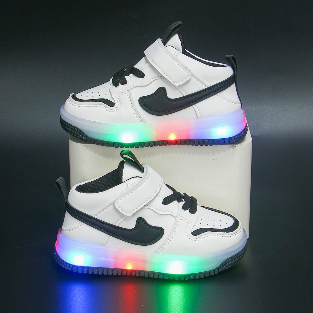 Nike light up shoes for toddlers hotsell