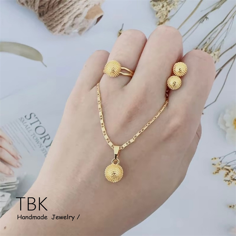 TBK Set 3 IN 1 Ring Adjustable Buy ONE Take ONE Set Necklace Ring ...