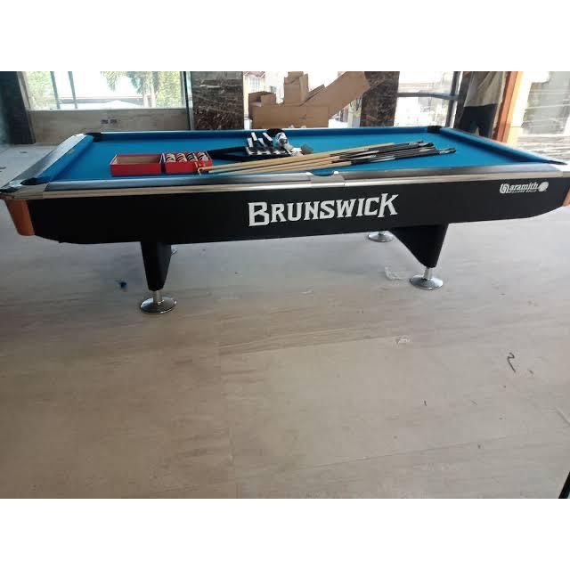 BRUNSWICK BILLIARD TABLE BRANDNEW STANDARD SIZE WITH COMPLETE