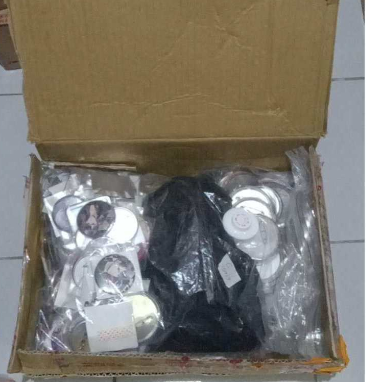 Assorted Anime Box Bundle | Shopee Philippines