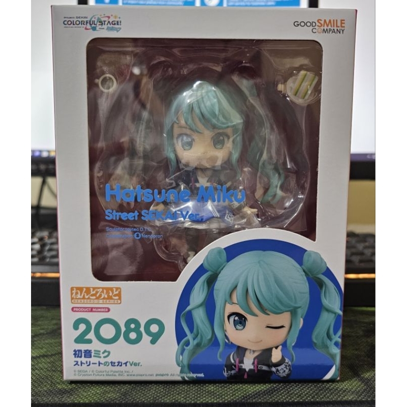 Nendoroid Hatsune Miku Street Sekai Ver.