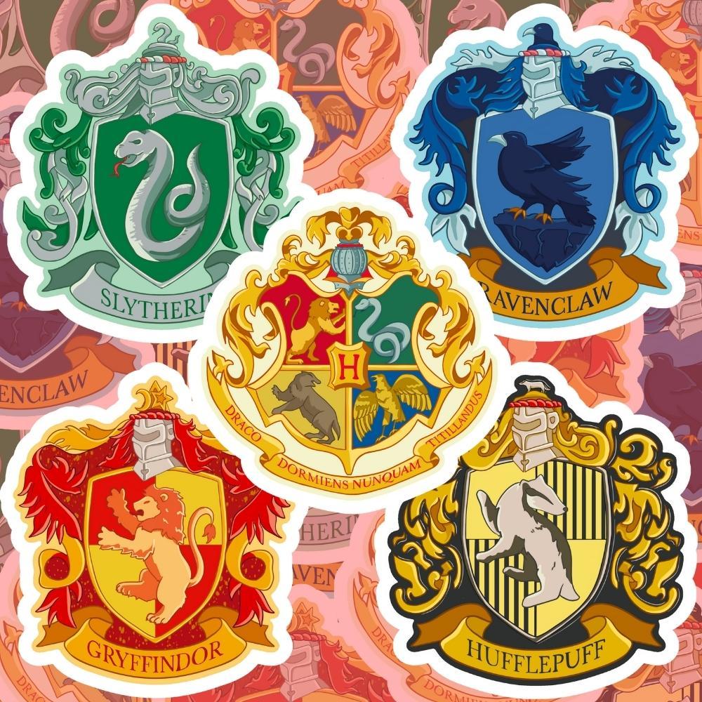 Harry Potter Badges / Gryffindor / Slytherin / Hufflepuff / Ravenclaw ...