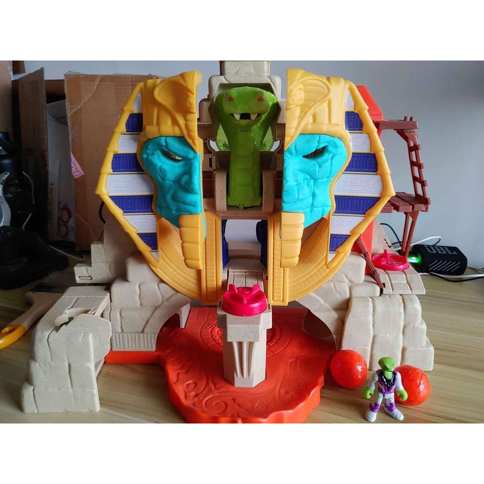 Imaginext serpent best sale strike pyramid playset