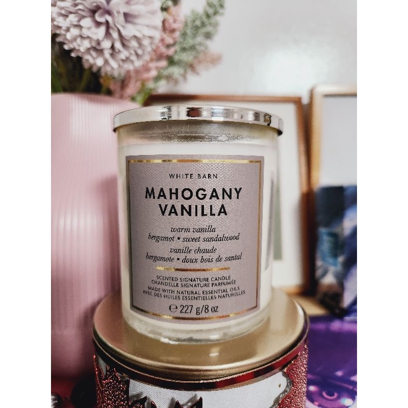 Mahogany Vanilla Signature Single wick candle White Barn Bath