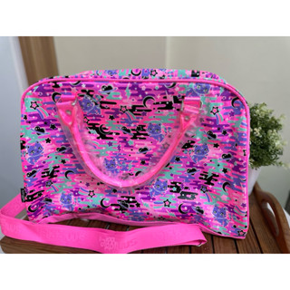 Smiggle lunar weekender bag hot sale