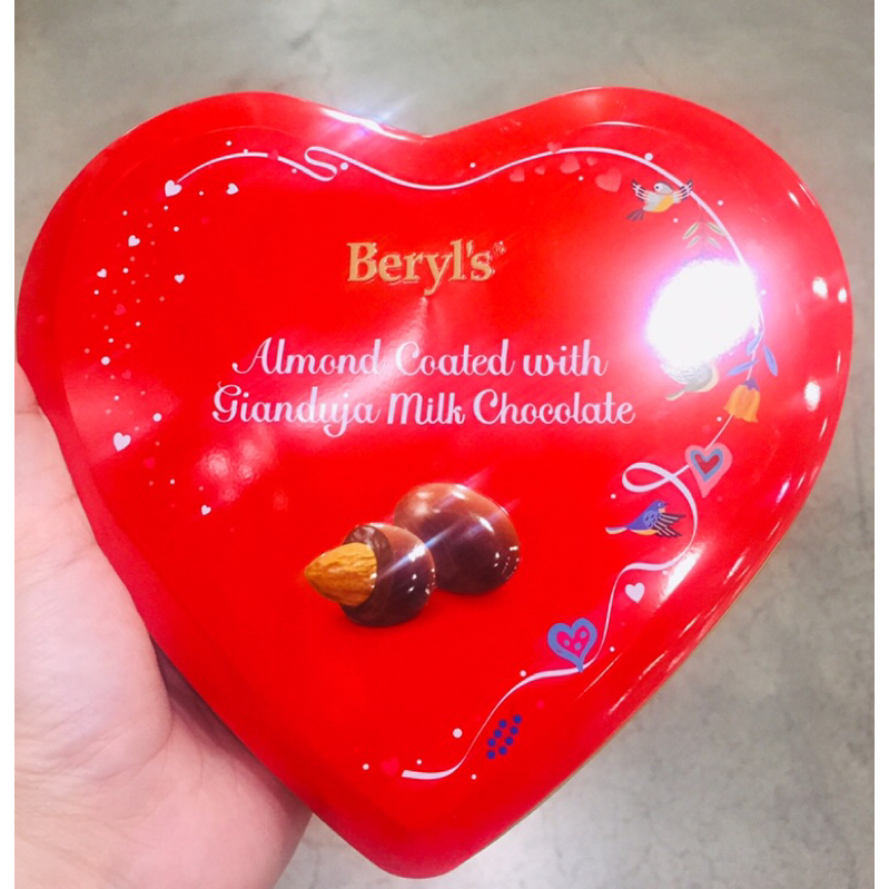 Beryl's Heart Tin Almond Coated with Gianduja Milk Chocolate/Tiramisu ...