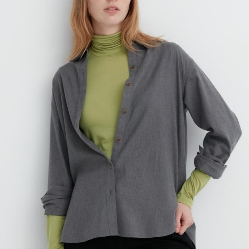 Ultra Light Heattech Turtleneck Uniqlo BRAND NEW!!! Auth Uniqlo