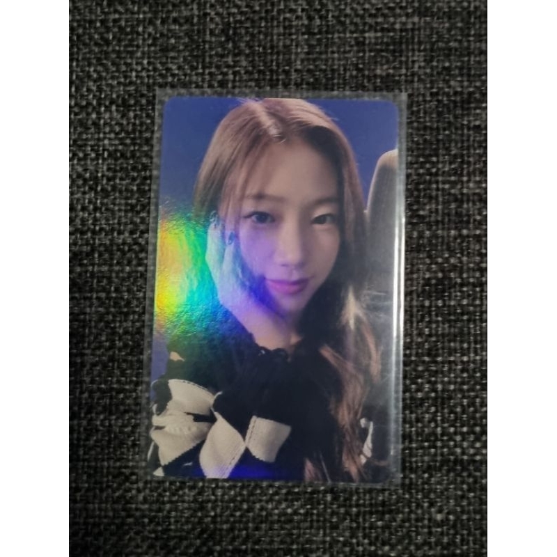 Le Sserafim Kazuha Photocards | Shopee Philippines