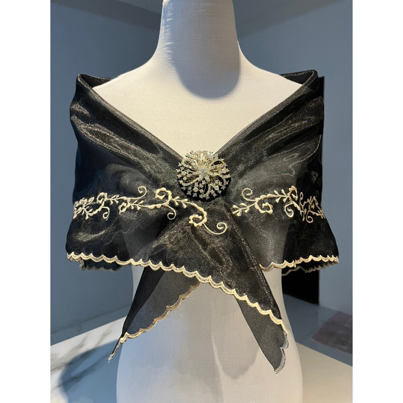 Classic Traditional Alampay with embroidered (brooch not included ...