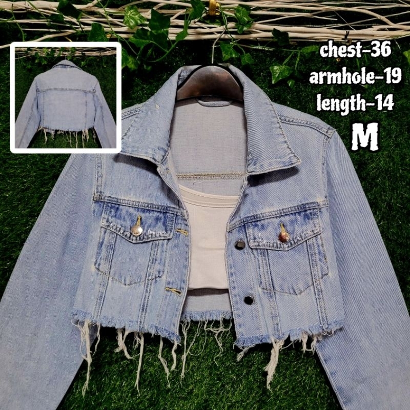 Cropped denim jacket size 18 sale