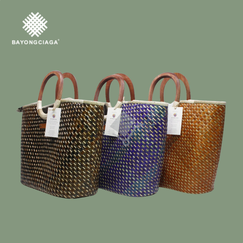 Bayongciaga Native Pandan Triple Weave Large Wood Top Handle Bayong Bag