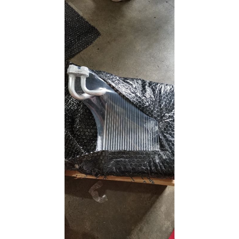 Suzuki APV Laminated Evaporator coil car aircon parts. Shopee Philippines