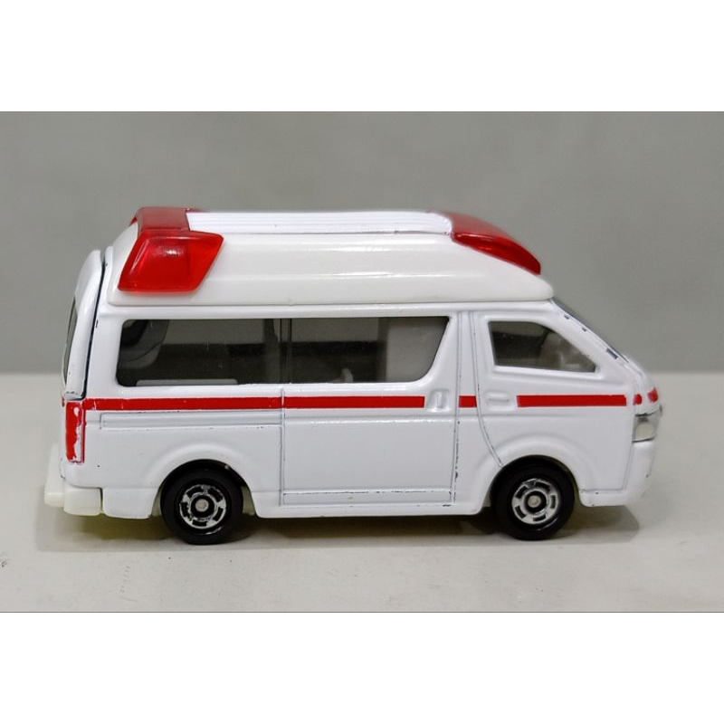 tomica toyota himedic ambulance diecast car | Shopee Philippines