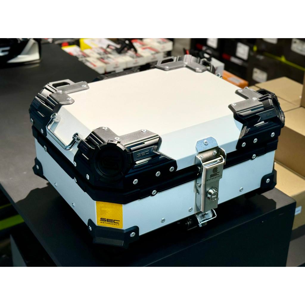SEC Motorcycle Top Box - Alloy - 28L Liters with Back Rest | Shopee ...