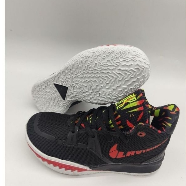 Kyrie irving boys shoes best sale