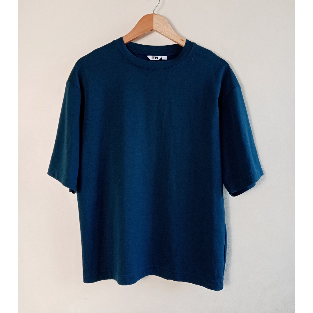 Uniqlo U Original Blue Green TShirt for Men size Medium Shopee