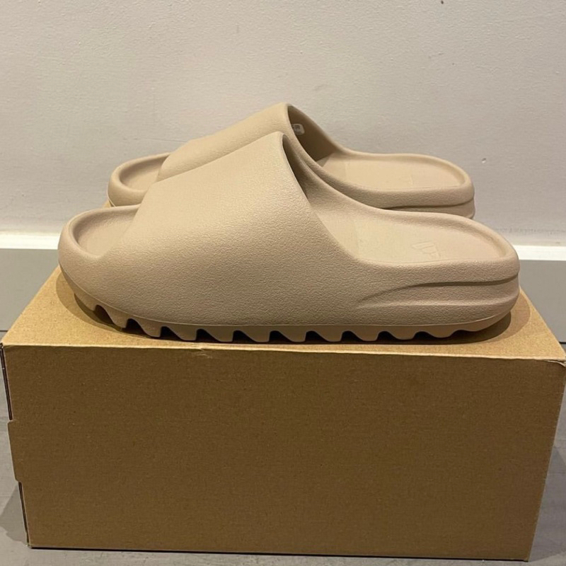 Textured Yeezy Slide PURE Colorway Waterproof Indoor Outdoor Sandals ...