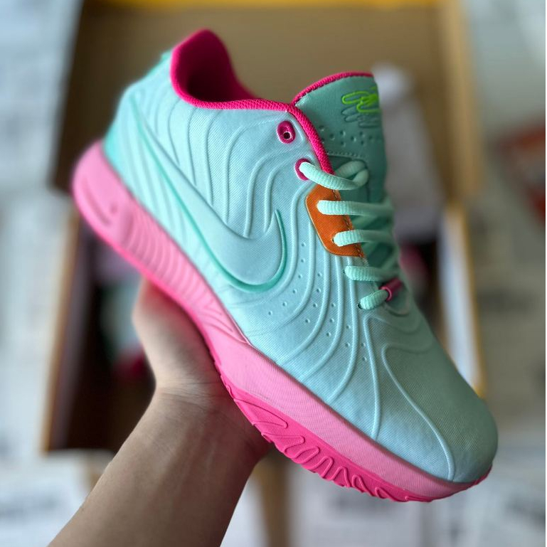 Lebron james shoes for girls deals