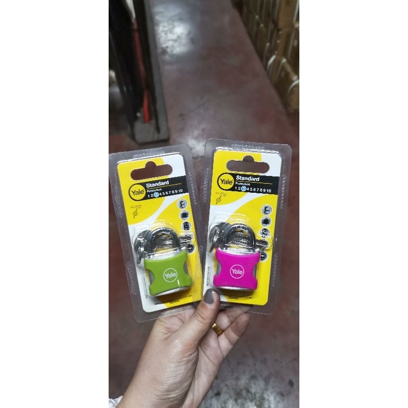 Yale Padlock W/Pvc Protective Cover Ye3/32/116/1 ( 32mm) | Shopee ...