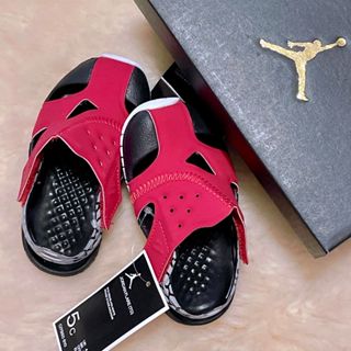 Jordan sandals outlet for infants