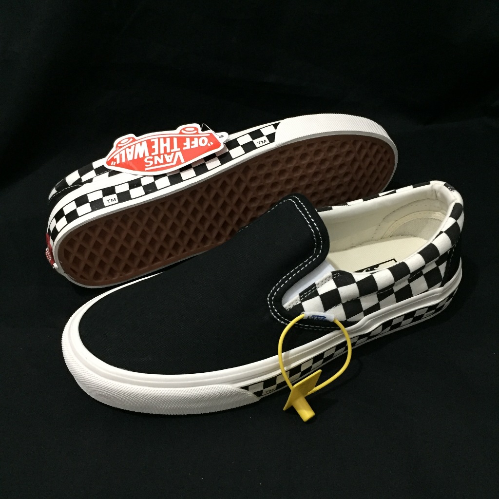 Mndrgnshoppe FPO V@ns Slip ons w/B0x (Actual Photos) | Shopee Philippines