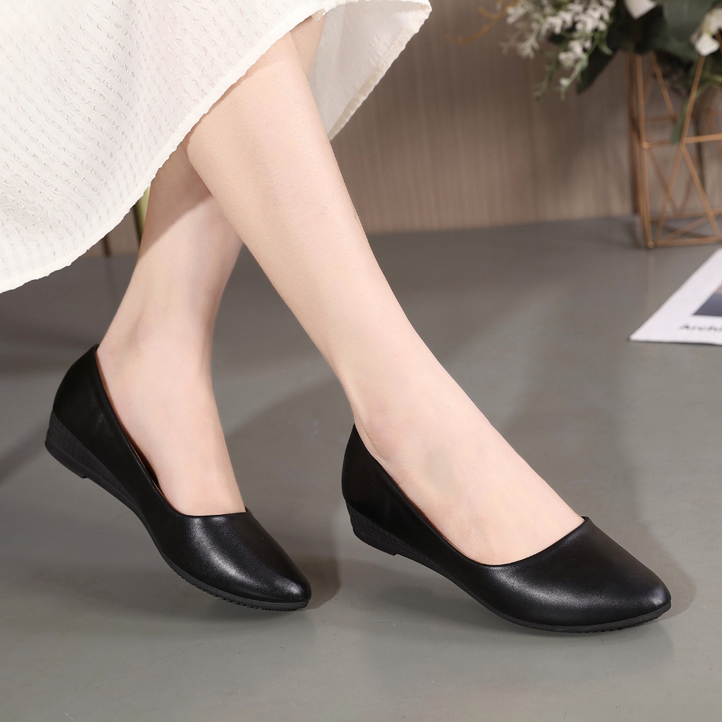 [LIN] Classic 1 inch wedge heel pointed toe black leather shoes ...