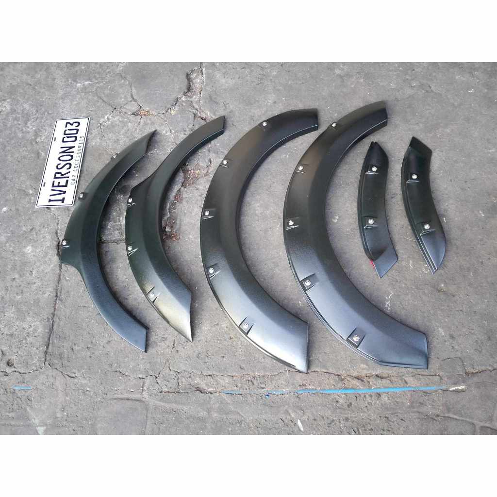 Ford Ecosport 2014 to 2018 Black Fender Flare Bushwacker Shopee
