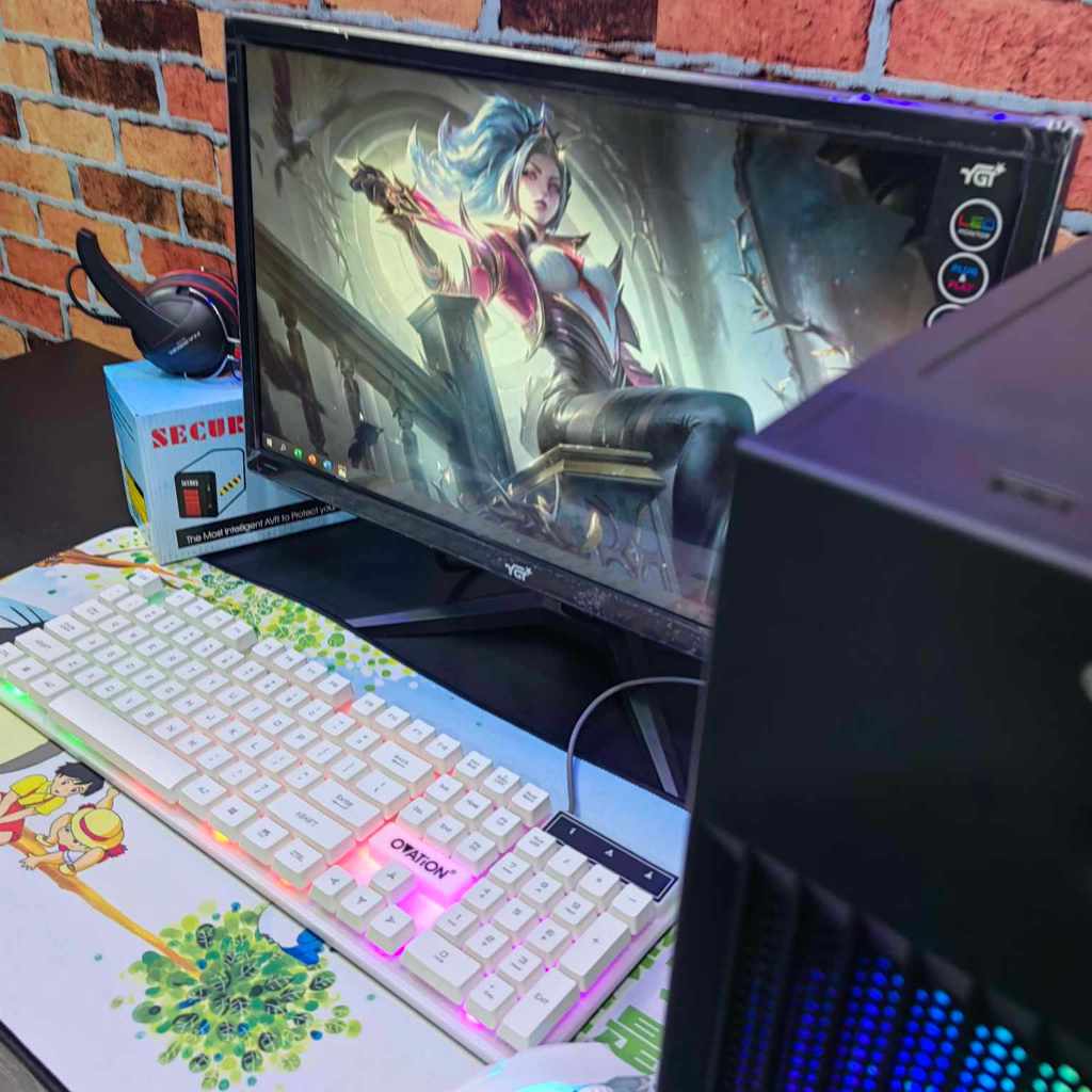 BRAND NEW COMPUTER SET RYZEN 5 5600G 8GB RAM 256GB SSD 19