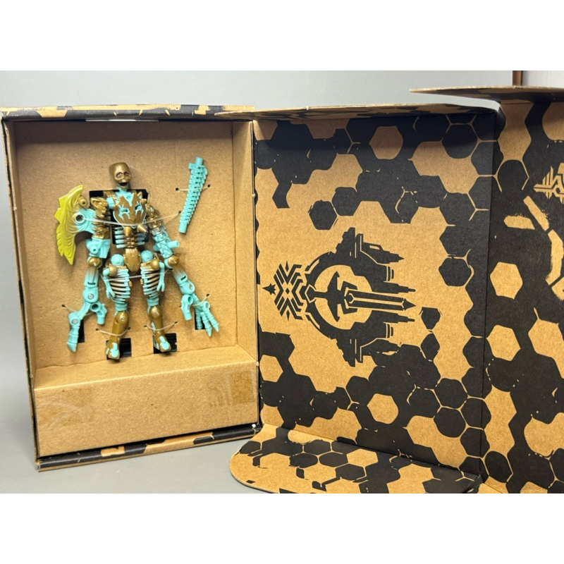 Transformers Generation Selects Transmutate tf robot toy | Shopee ...