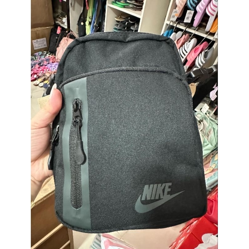 Nike tech sling bag black best sale