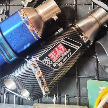 YOSHIMURA R11 CARBON EXHAUST PIPE MUFFLER DOUBLE HOLE 51MM UNIVERSAL ...