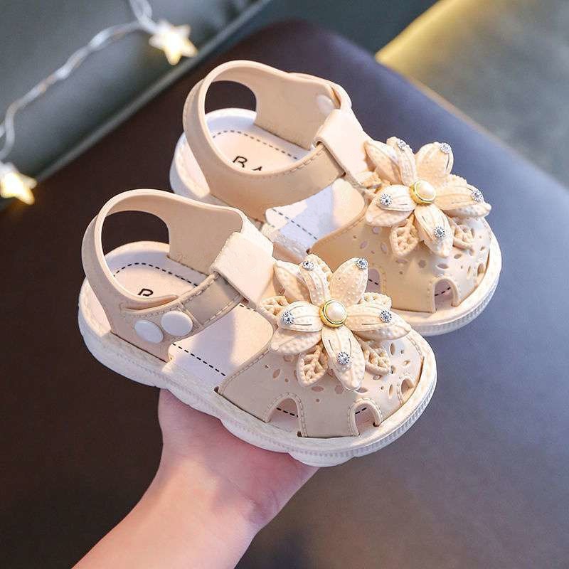 Baby girl fashion shoes on sale