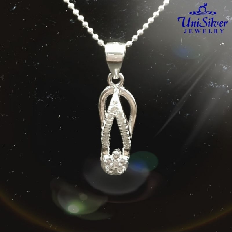 Uni silver hot sale pendant design