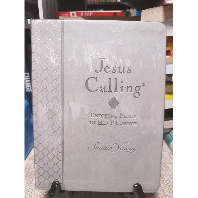 JESUS CALLING ENJOYING PEACE IN HIS PRESENCE by SARAH YOUNG