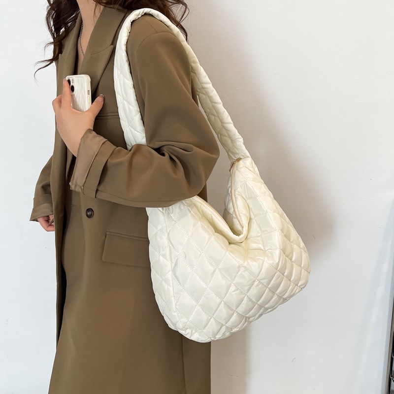 Lattice Cloud Shoulder Female Handbag Fashion Simple Tote Bag Quilted ...