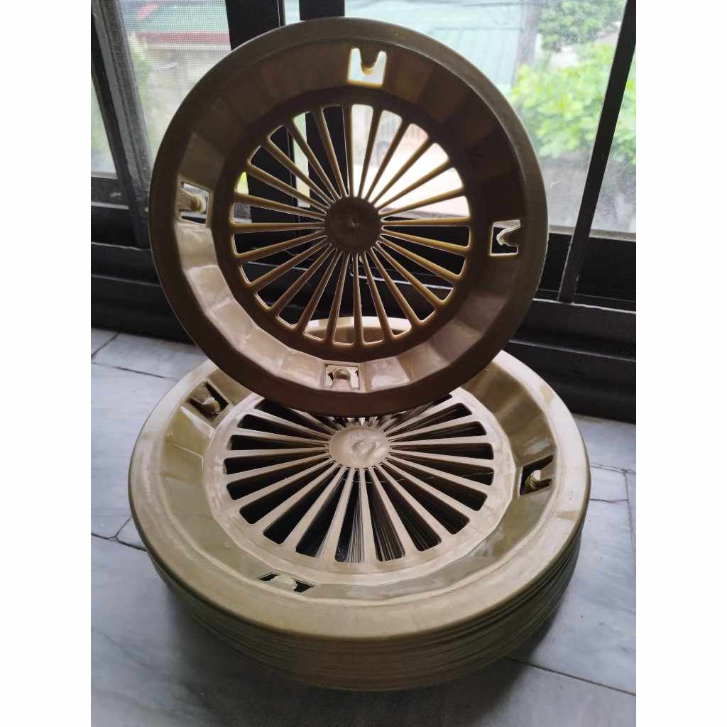 Plastic reusable paper plate holder for parties and events 10pcs