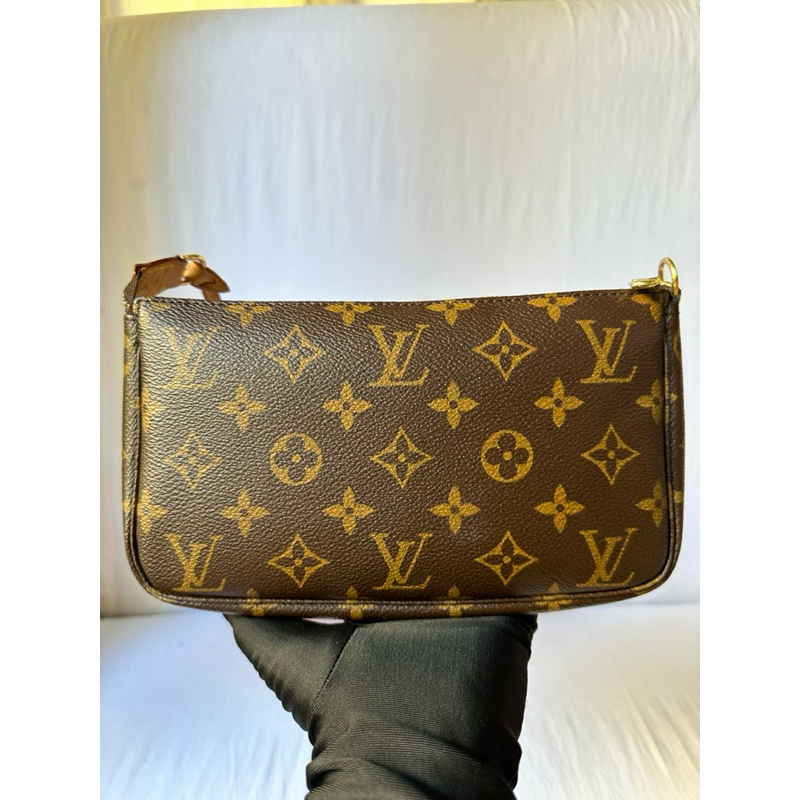 Preloved Authentic LOUIS VUITTON Pochette Bag