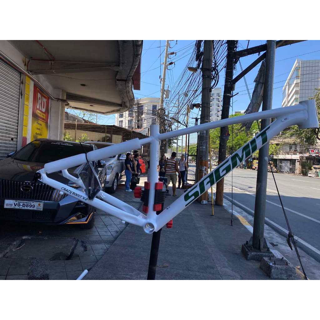 sagmit crazy boost frame