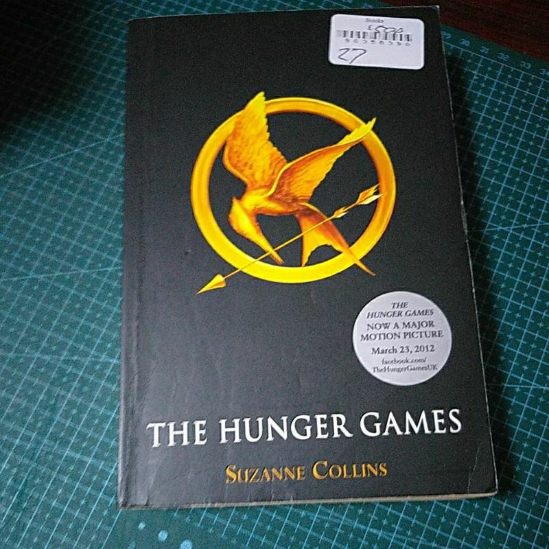 The Hunger Games #1 by Suzanne Collins Secondhand | Shopee Philippines